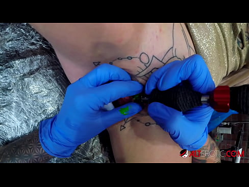 ❤️ Äärimmäisen tatuoitu hottie Sully Savage sai tatuoinnin klitorikseen ❤ Vittu video at fi.hentaidude.ru